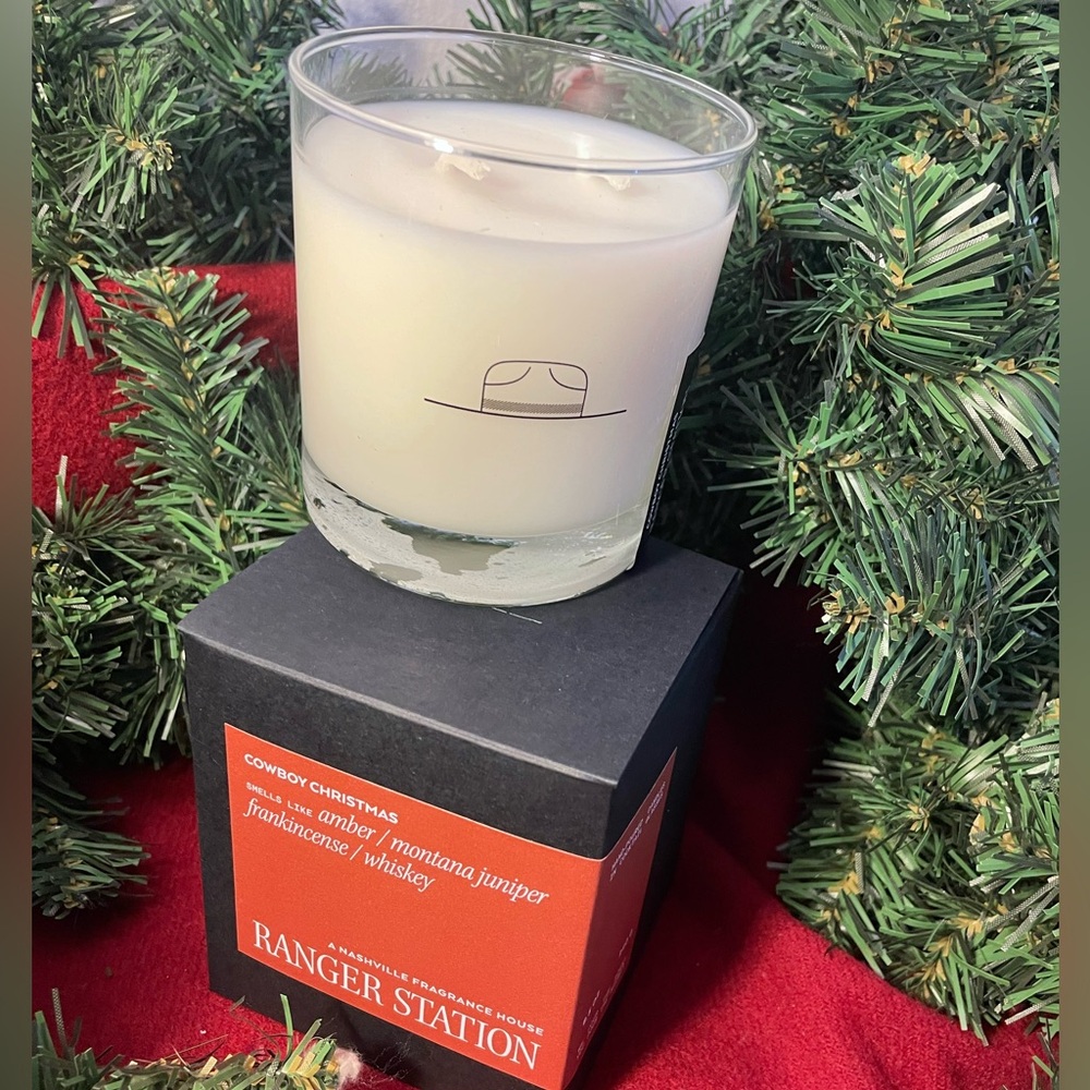 Ranger Station Cowboy Christmas Candle Limited Edition RARE NEW NIB - Picture 2 of 16